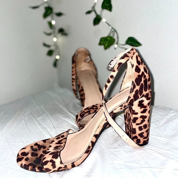 Cheetah Print High Heels - Picture 2 of 2